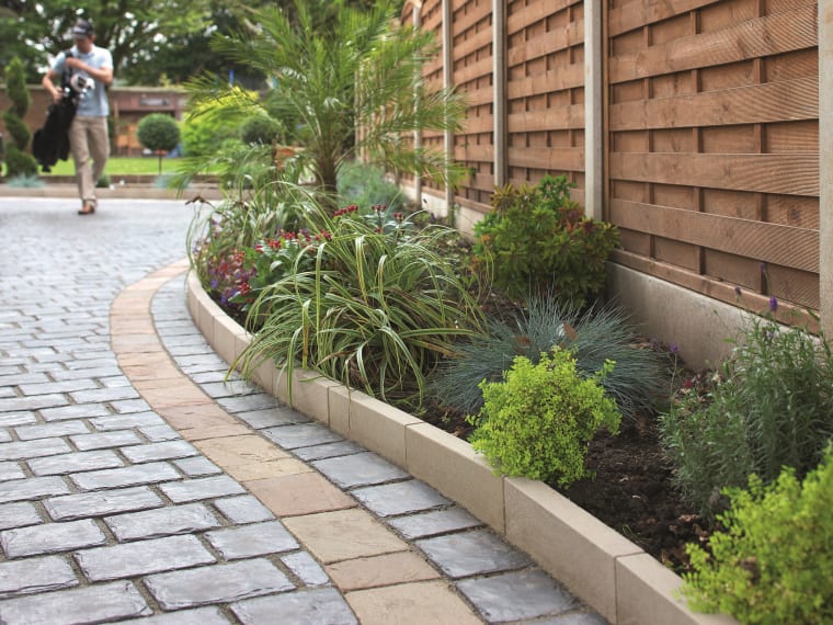 Benefits Of Brick Edging and Paving – 